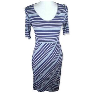 JESSICA SIMPSON MATERNITY BLUE & GRAY STRIPE DRESS SZ.M EUC.